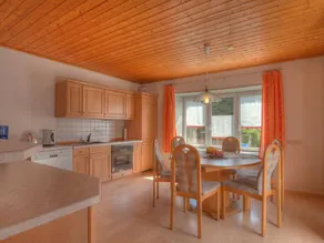 House with garden, BBQ & terrace - Image 4