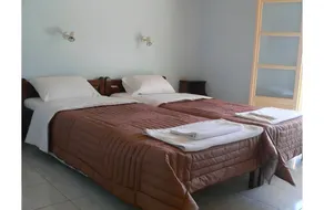 Studio Apartment 'Apraos Bay Hotel 10' with Sea View, Wi-Fi and Air Conditioning - Image 5