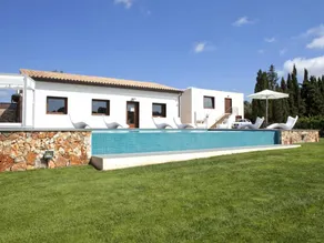 Villa with terrace, private pool & barbeque - Image 2