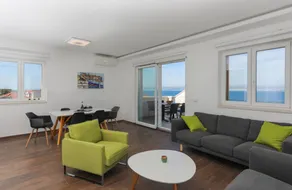 Holiday apartment with terrace | Water view - Image 5