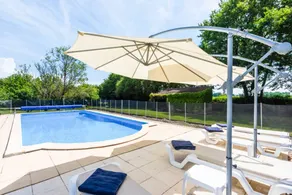 Villa mit Grill, Terrasse und privatem Pool - Image 4