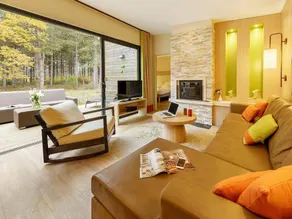 Family-friendly lovely bungalow with terrace & heated pool | Pets are welcome - Image 5