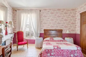 Charming bed & breakfast with garden, pool & terrace - Image 5
