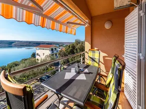 Apartment Irena - One Bedroom Apartment with Balcony and Sea View - Image 4
