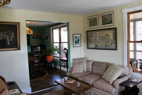 Holiday home with garden & terrace - Image 4