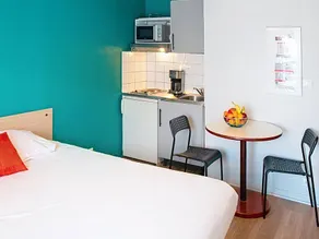 Studio with 1 bedroom for 2 persons - Image 2