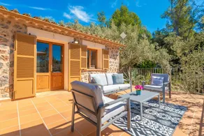Chalet adatto alle famiglie con barbecue, terrazza e giardino - Image 2