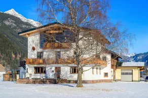 Flat with terrace | Garden view - Image 2