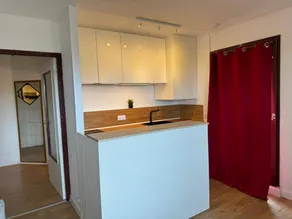 Bright Studio Near Anglet Beaches with Sunny Balcony - Image 3