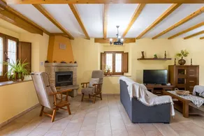 Children-friendly house with barbeque, garden & terrace | Mountain view | Perfect for remote work | Pets allowed - Image 5