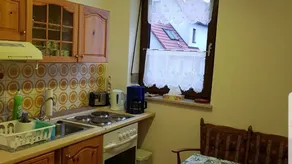 Holiday apartment with barbecue, garden & terrace - Image 5