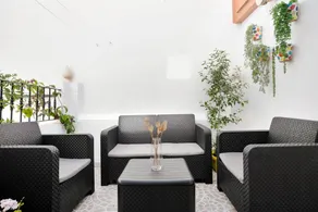 House | City view - Image 4