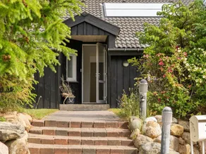 House with terrace, sauna & private pool - Image 5