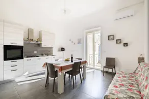 Flat with terrace | City view - Image 3