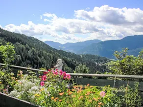 Appartement de vacances avec terrasse, piscine et barbecue | Vue montagne - Image 3