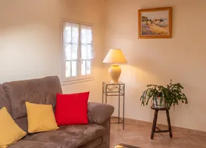 Holiday home with BBQ, garden & terrace | Garden view - Image 3