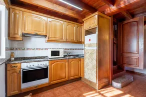 Holiday apartment with barbecue & terrace | Mountain view - Image 3