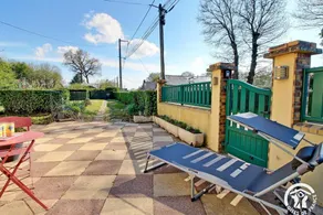 Ferienunterkunft mit Terrasse und Garten - Image 3