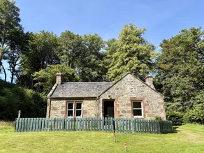 Child-friendly cottage with garden | Pets allowed - Image 2