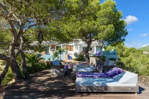 Familienorientierte Villa mit Pool, Garten und Grill | Meerblick | Neben dem Strand - Image 2