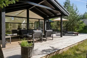 Holiday home with terrace, barbecue & sauna - Image 5