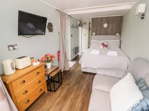 Espléndida casa rural apropiada para familias con jardín y jacuzzi - Image 4