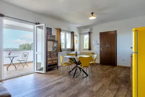 Agréable maison avec terrasse et jardin | Vue jardin - Image 2