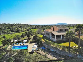 Villa with terrace, garden & private pool - Image 4