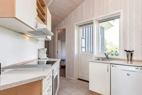 Fully equipped house with terrace, sauna & garden - Image 3