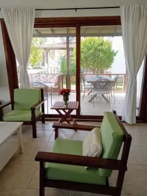 Family-oriented villa with garden, pool & BBQ - Image 4