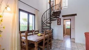 Holiday home with garden, pool & BBQ | Dogs allowed - Image 3