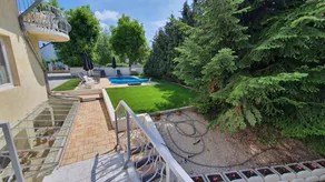 Studio avec barbecue, jardin et piscine - Image 4