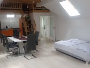 1 Bedroom Stunning Apartment In Col - Image 3