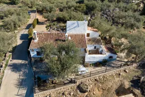 Gradevole casa totalmente attrezzata con barbecue, giardino e piscina | Vista sulla montagna | Ammette cani - Image 3