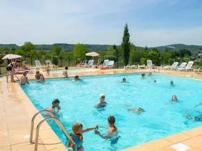 Gemütliches Ferienhaus mit beheiztem Pool und Terrasse | Haustiere erlaubt - Image 2