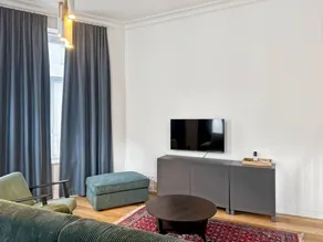 Apartment with City View in Saint-Gilles, 80 m² - Image 2