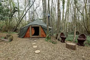 Unique Hobbit Hut in Sturry for a Fun Getaway in Kent - Image 2