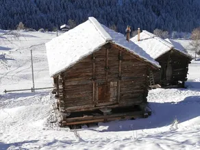 Holiday home with terrace, barbecue & hot tub | Mountain view | Close to the ski - Image 5