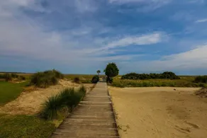 Gigi's Beach House - Image 5