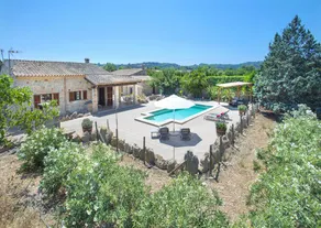 Familienfreundliche Villa mit Garten, Terrasse und Grill | Bergblick | Perfekt für die Arbeit von Zuhause - Image 4