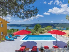 House with private pool, BBQ & garden | Sea view - Image 2