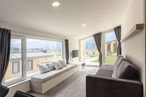 Chalet with terrace - Image 4