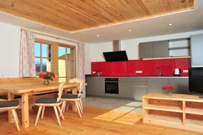 Holiday home with garden - Image 5