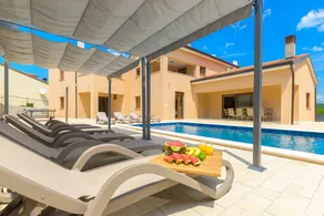 Fully equipped spacious villa with pool, BBQ & terrace | Pet-friendly - Image 2