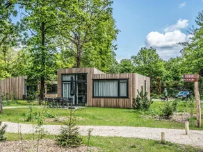 Villa with terrace & garden - Image 2
