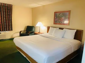 Norwood Inn Statefare Grounds - Image 5