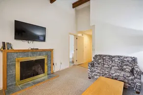 Deluxe Two Bedroom Suite on 2nd floor with outdoor heated pool 20102 - Image 3