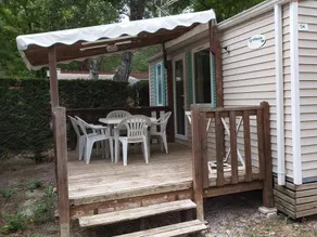 Family-oriented mobile home with terrace & pool | Pet-friendly - Image 4