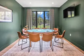 Holiday home with pool - Image 3