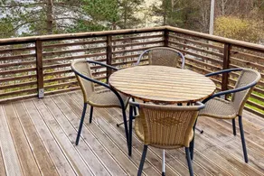 Holiday apartment with garden & terrace | Water view - Image 3